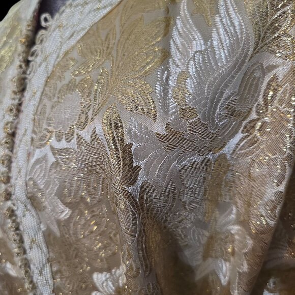 Stunning 1960's-70's Moroccan Gold Metallic & Off-White Rayon Brocade Kaftan - Picture 10 of 10